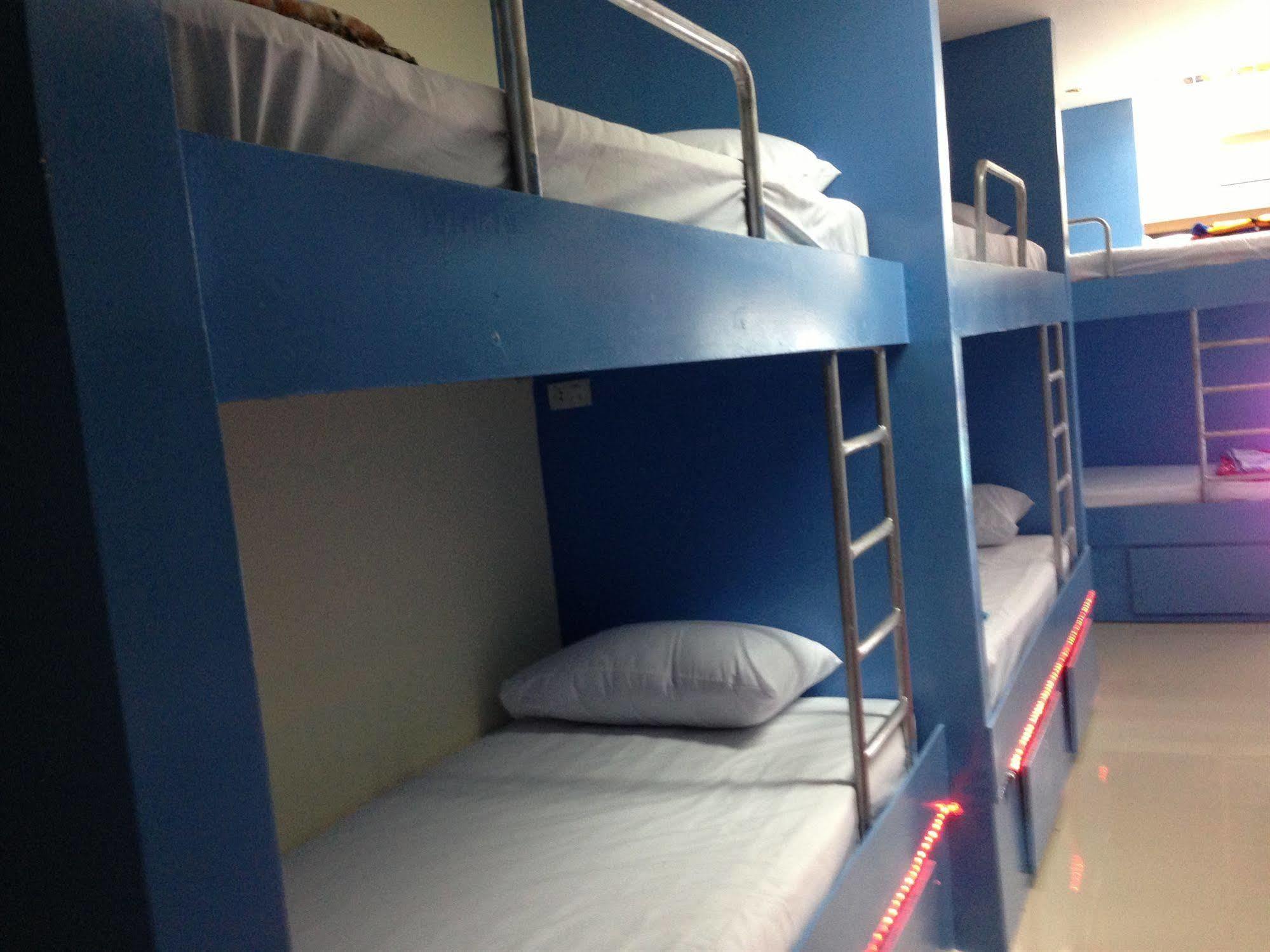 Asia Backpackers Pattaya Zewnętrze zdjęcie
