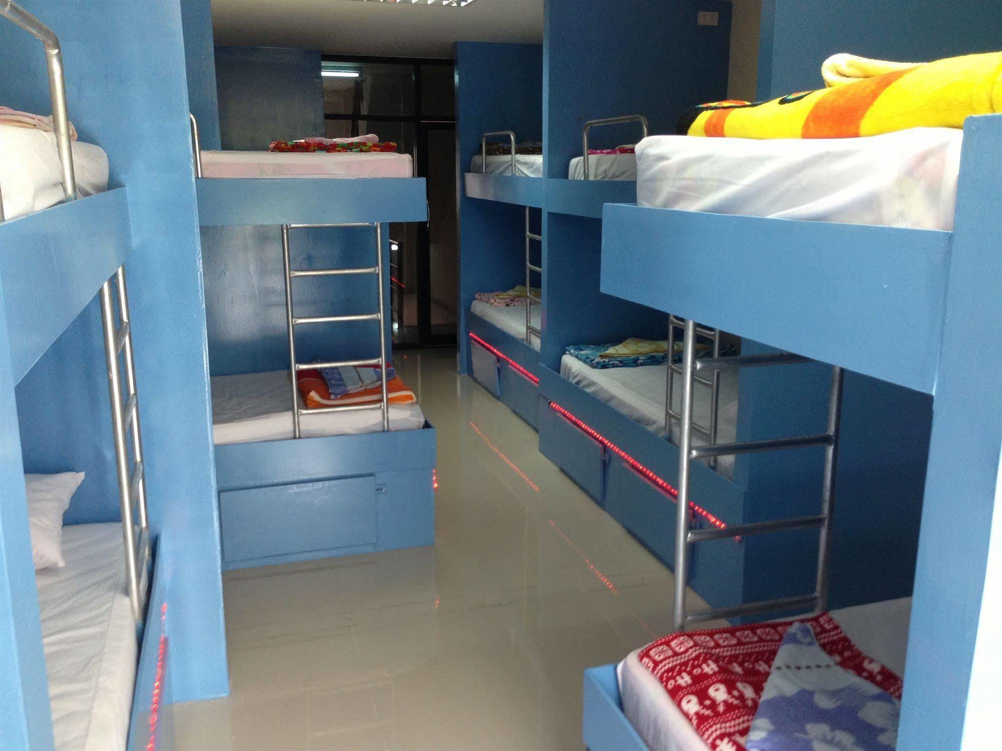 Asia Backpackers Pattaya Zewnętrze zdjęcie